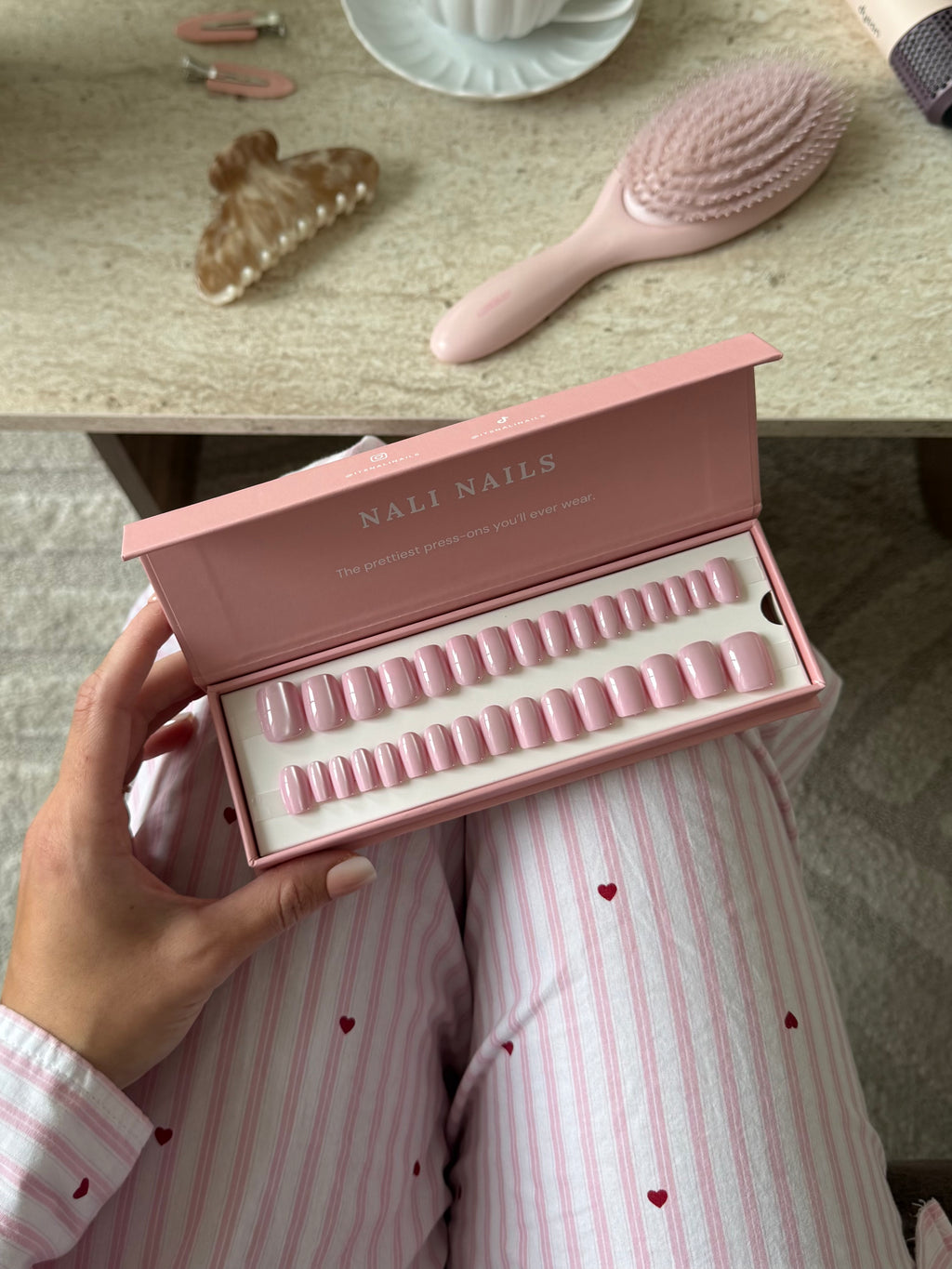 Bloom Cat Eye Square reusable press-on nails