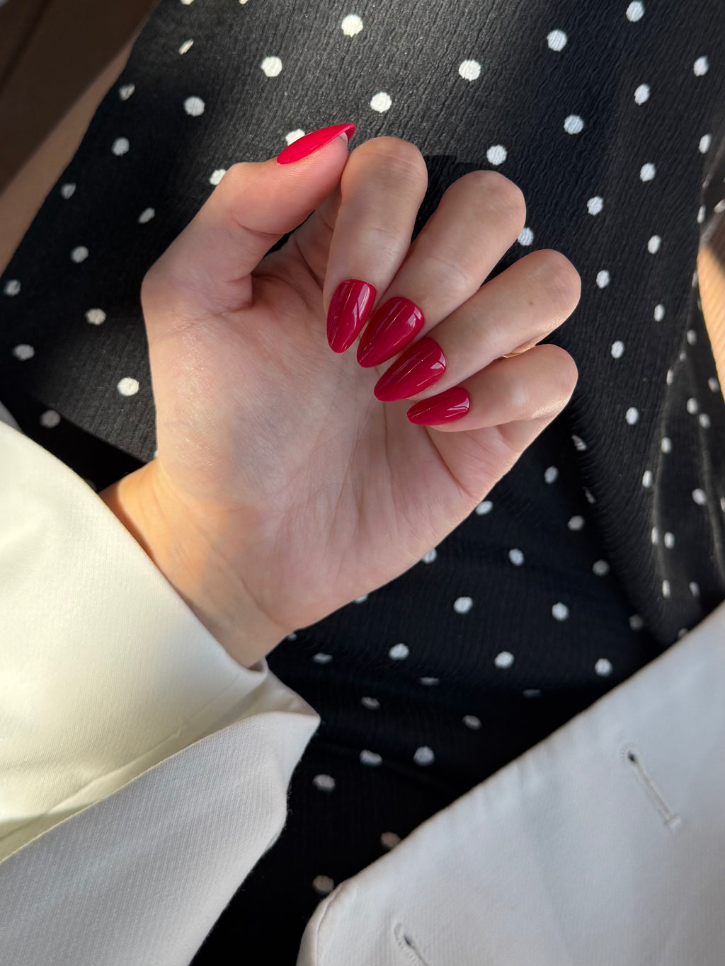 Classic Red reusable press-on nails