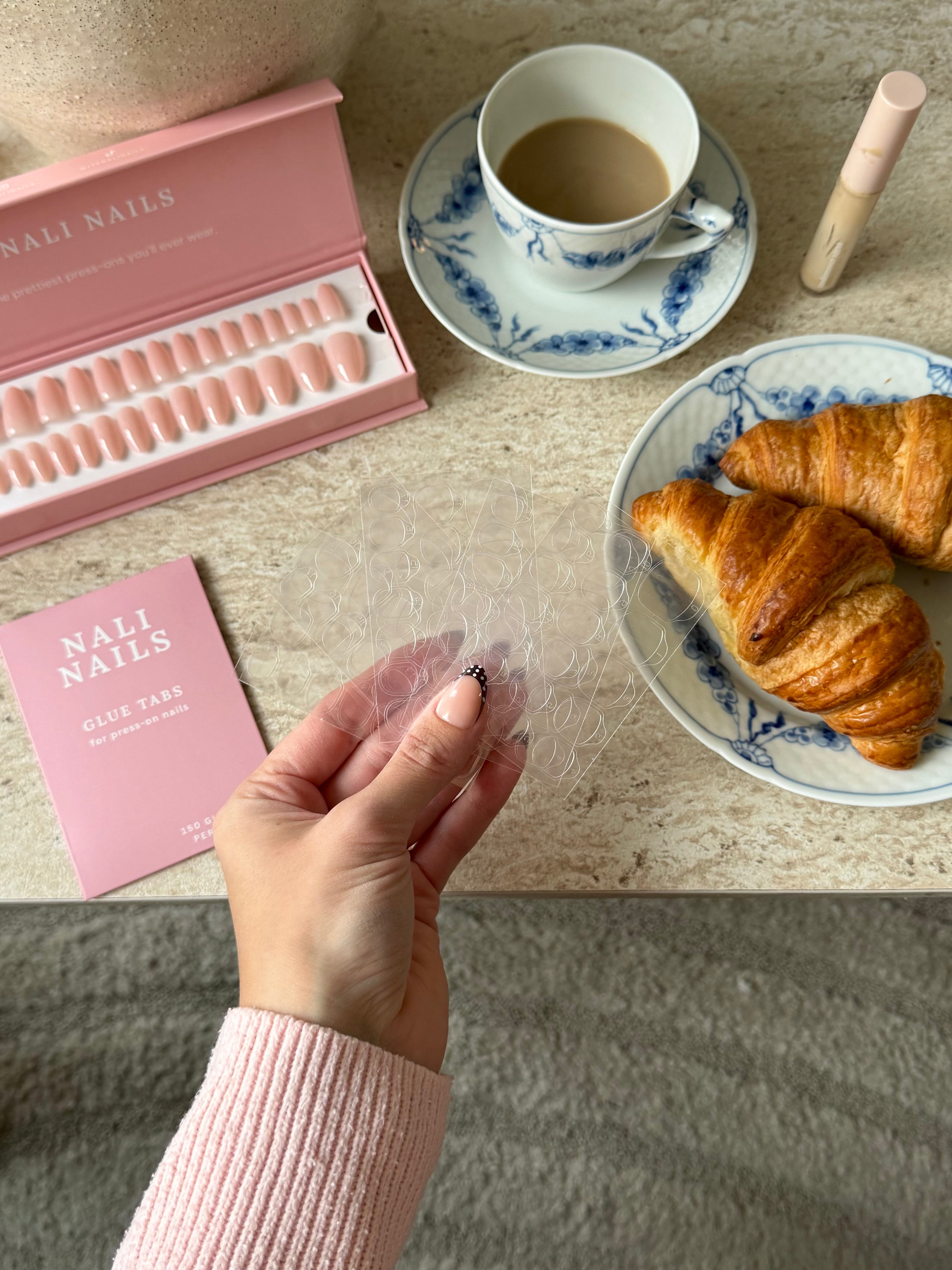 Nali Nails glue tabs for press-on nails