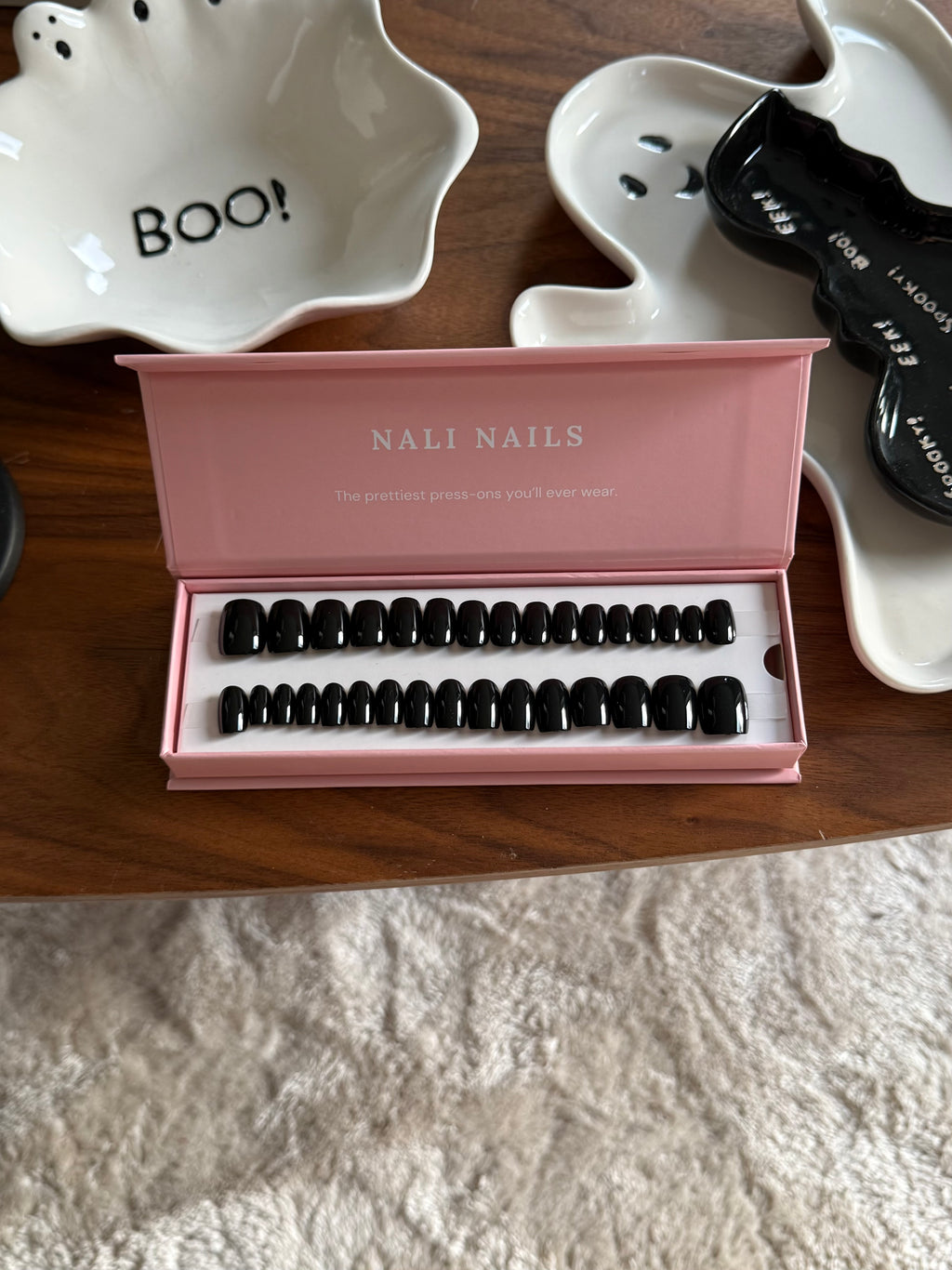 Noir Baby Square reusable press-on nails