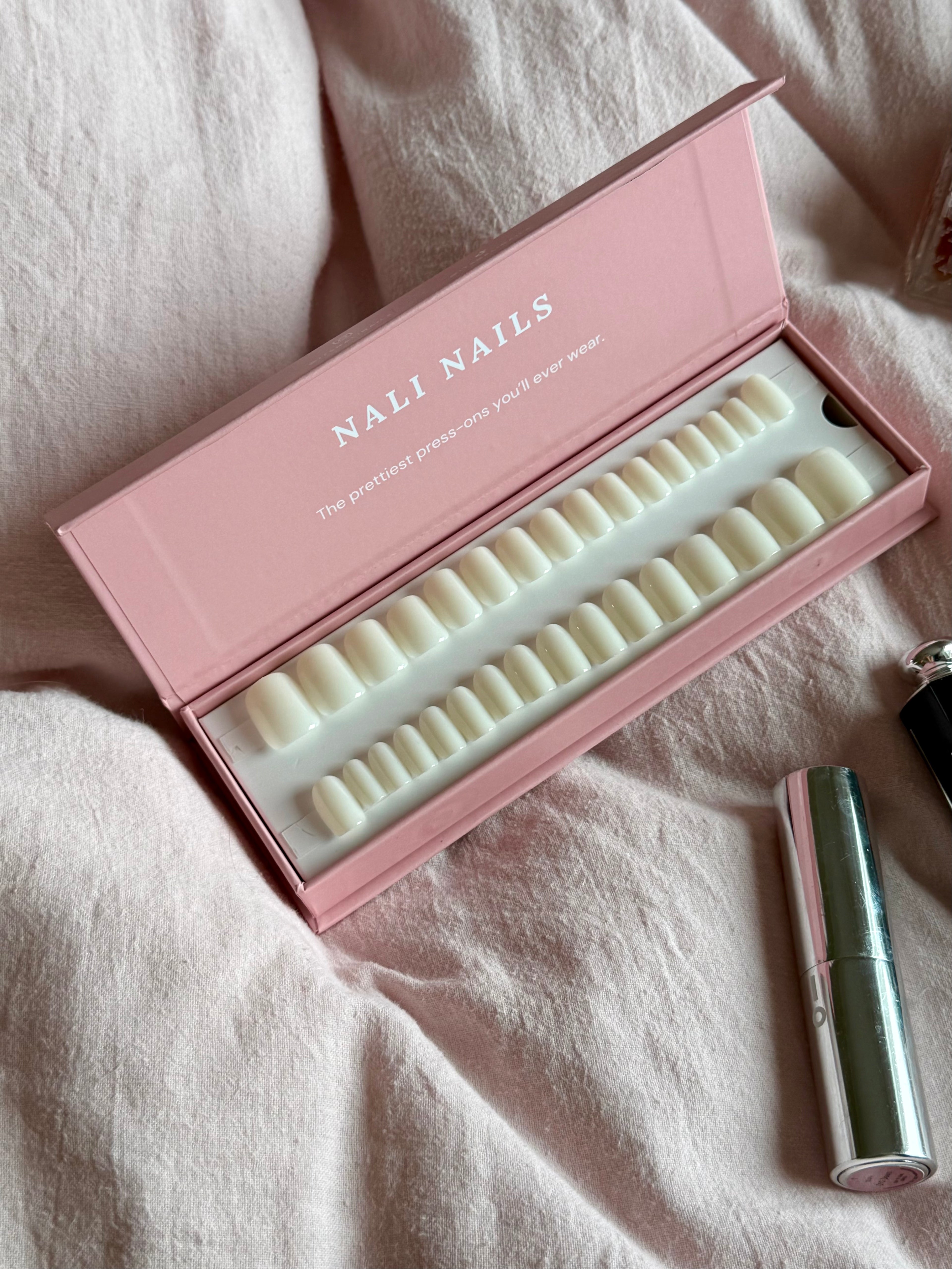 Milky White Square